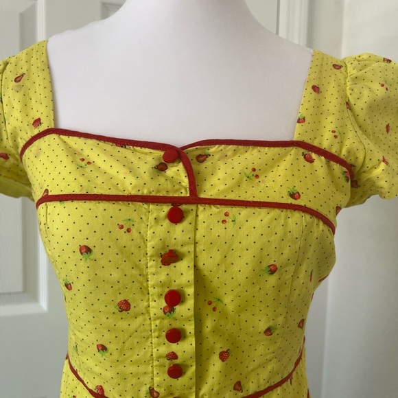 Farm Rio mini dress size Small (runs like XS in my opinion) - Picture 2 of 5